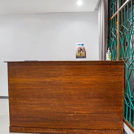 Oyo 90891 Parang Kusumo Residence Krembangan Dış mekan fotoğraf